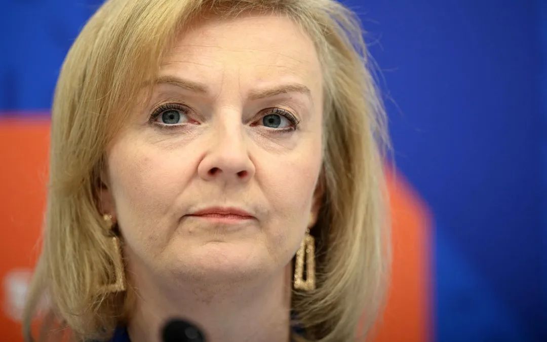 英国首相热门候选人“栗子姨：3A*的学生直接获得一次牛剑面试机会？
