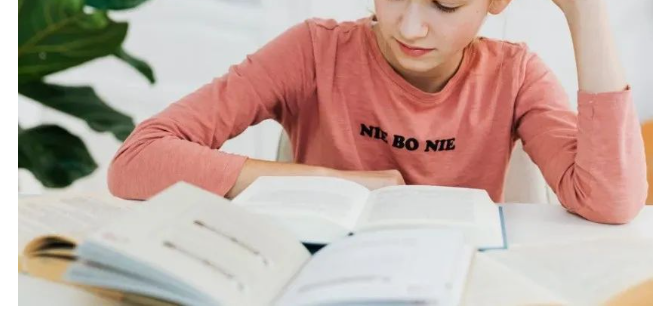 留学生注意看！马来西亚留学电子贴签需要准备哪些材料？